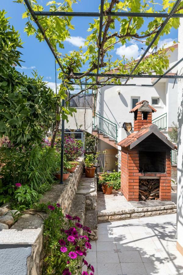Apartments Rogulj Trogir Zewnętrze zdjęcie
